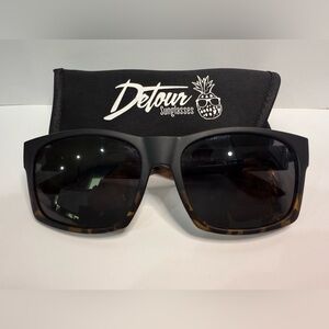 Sunglasses Black and Brown XL Big Kona
